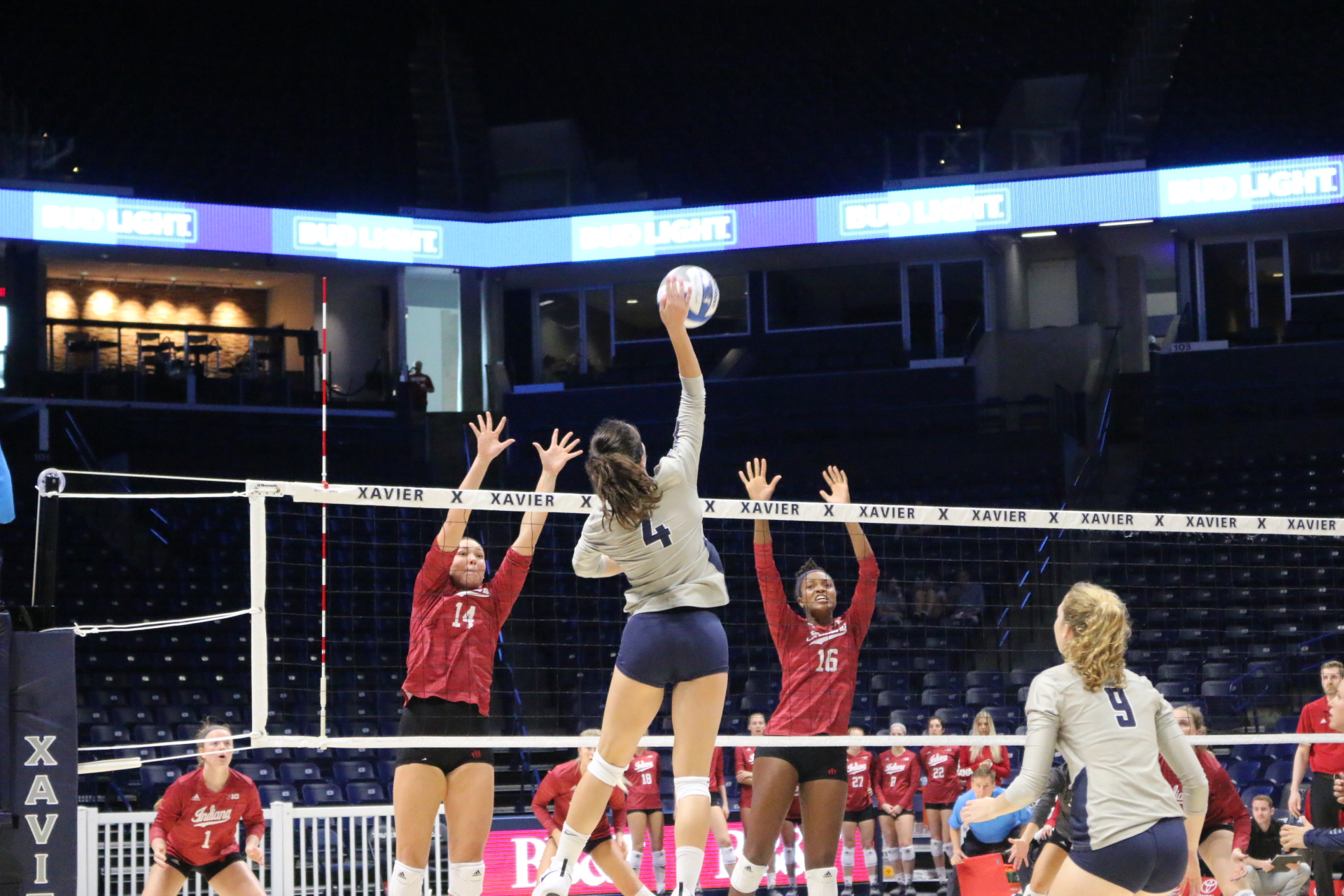 Grossman garners a career high in kills