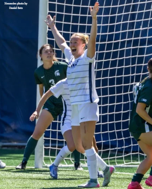 Women’s Soccer Torches the Back of the Net in Three Game Win Streak