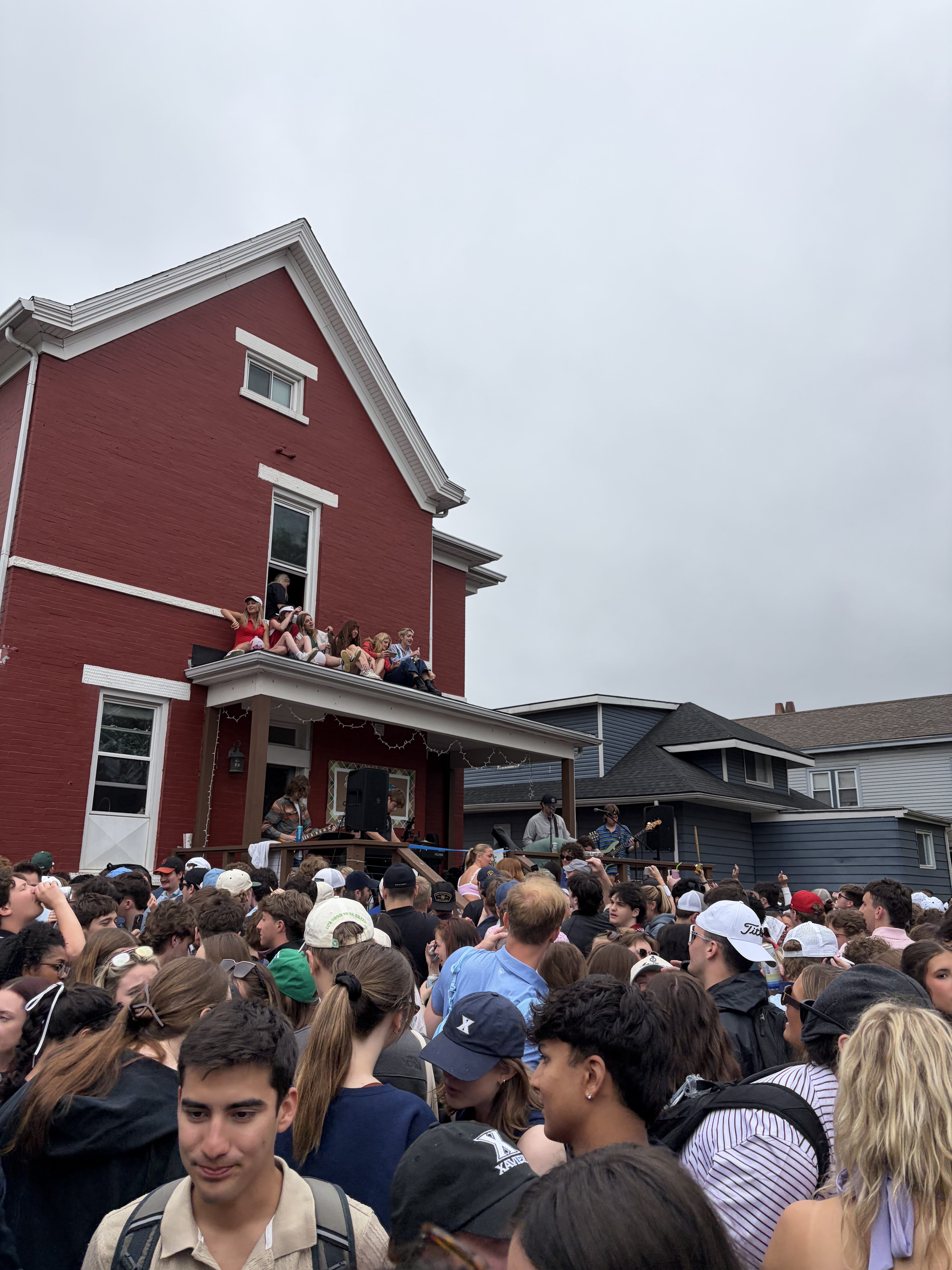 Xavier’s Biggest Par-Tee of the Semester Hit the Links this Spring