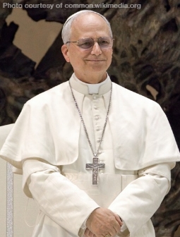 President vs. Pope: Trump Administration and Pope Leo Exchange Views in Public Statements